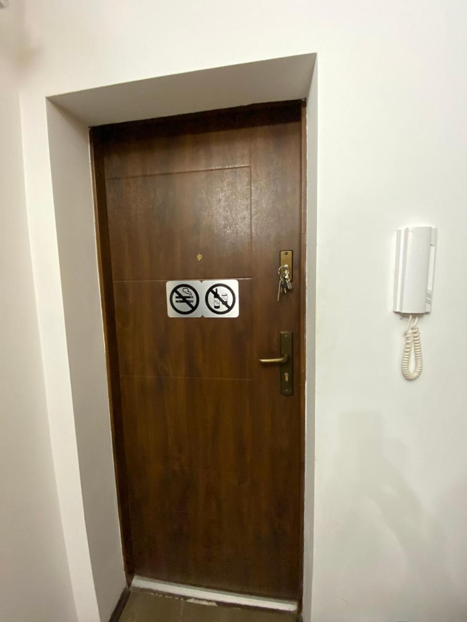 Apartament Noc Z Obrazem - Balkon - Warszawa Praga Экстерьер фото